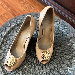 Tory Burch Aurelia Landed Capra leather wedges (size 9.5)
